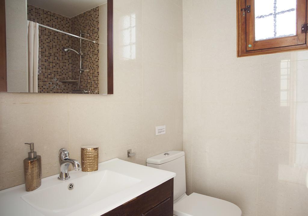 Aparteasy - Authentic Family Apartment Barcelona Zewnętrze zdjęcie