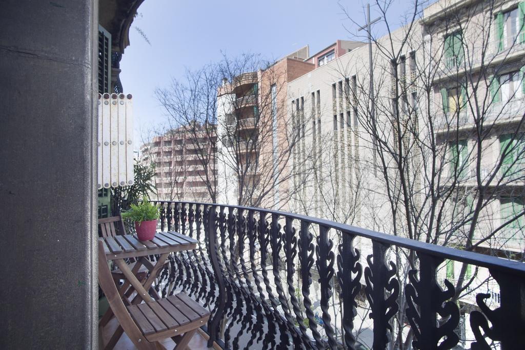 Aparteasy - Authentic Family Apartment Barcelona Zewnętrze zdjęcie